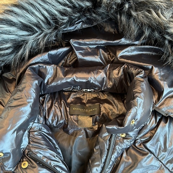 Donna Karan Newyork Shine Faux Fur Trim Hooded Puffer Coat small WOMANS - Picture 3 of 6